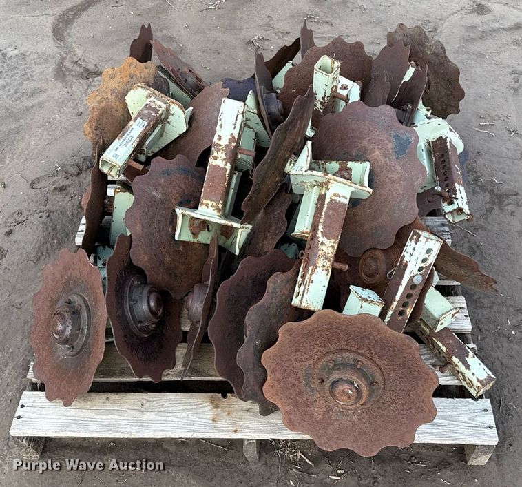 image for item EQ4952 (15) row cleaners