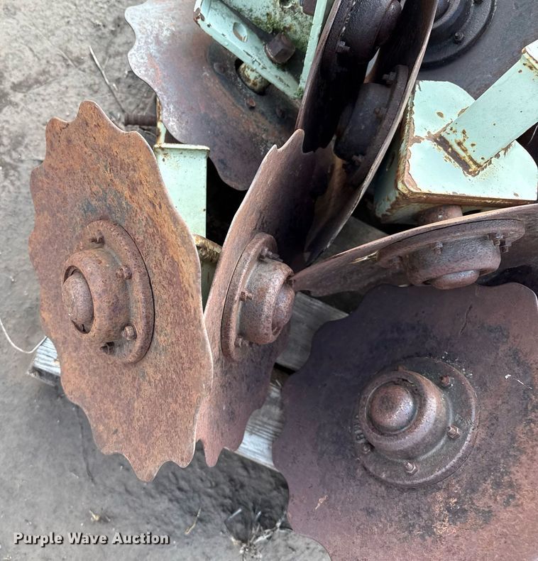 image for item EQ4952 (15) row cleaners