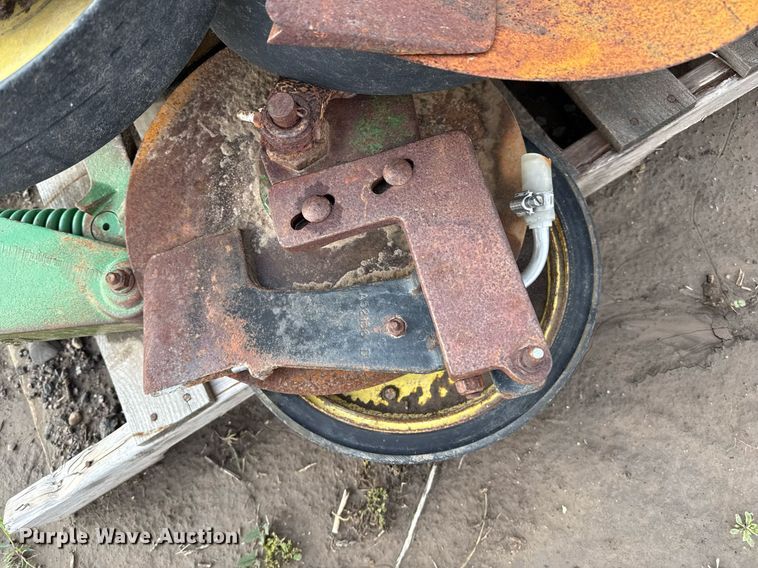 image for item EQ4953 (8) coulters