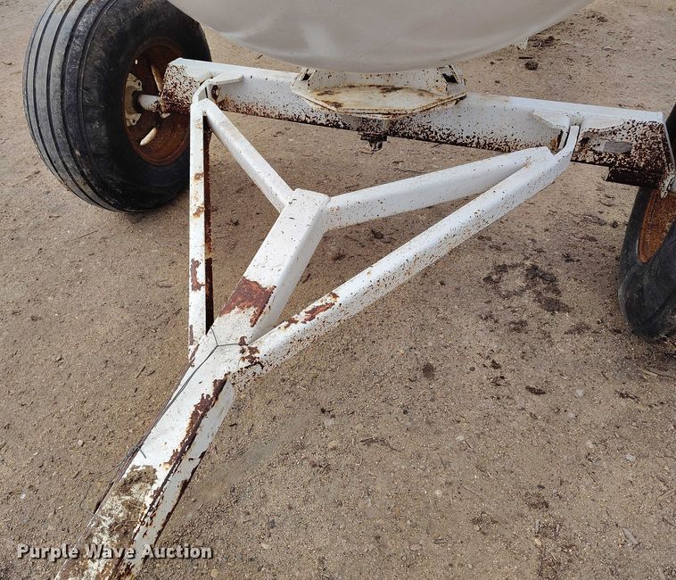 image for item IP9613 1979 Trinity NH3 tank trailer