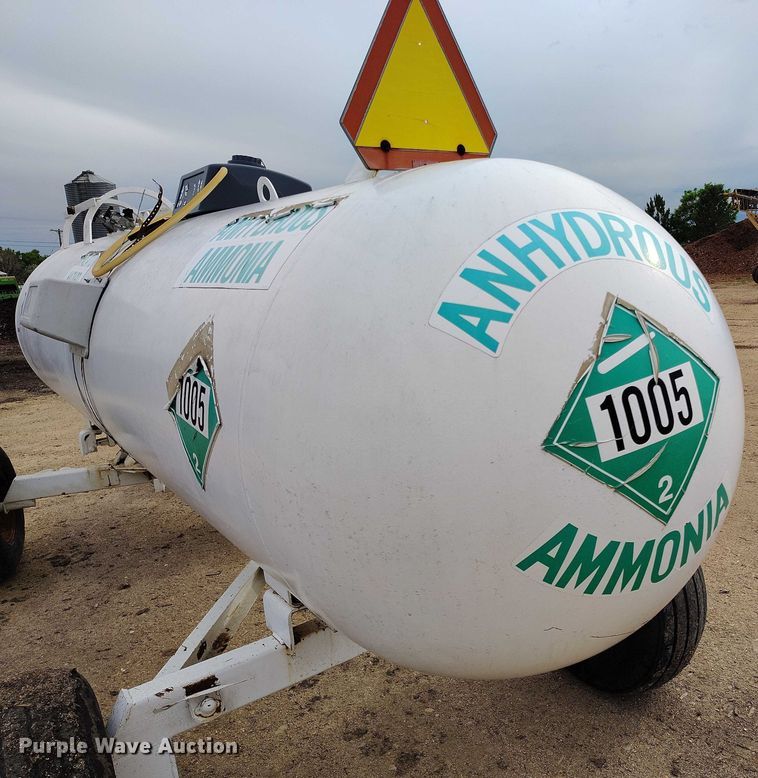 image for item IP9613 1979 Trinity NH3 tank trailer