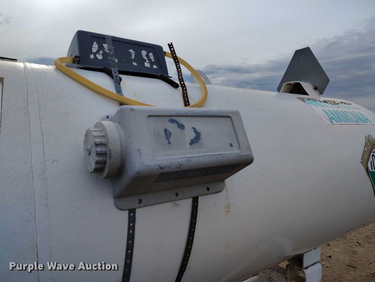 image for item IP9613 1979 Trinity NH3 tank trailer