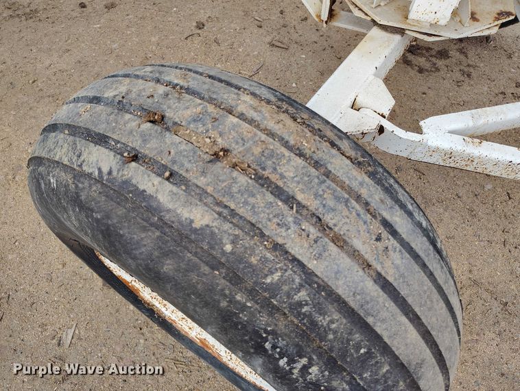 image for item IP9613 1979 Trinity NH3 tank trailer