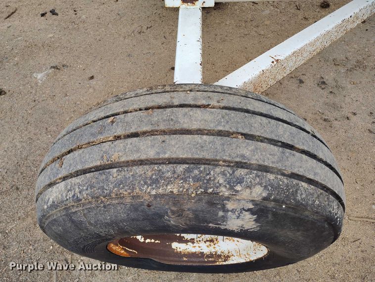 image for item IP9613 1979 Trinity NH3 tank trailer