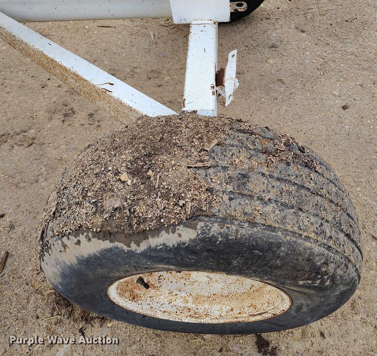 image for item IP9613 1979 Trinity NH3 tank trailer