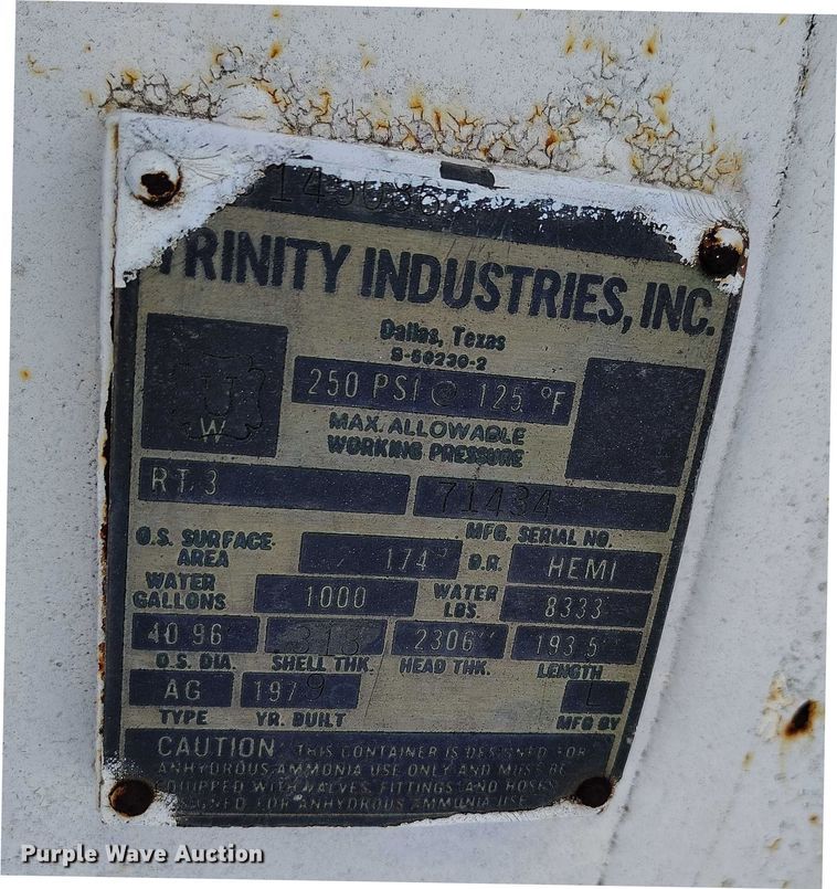 image for item IP9613 1979 Trinity NH3 tank trailer