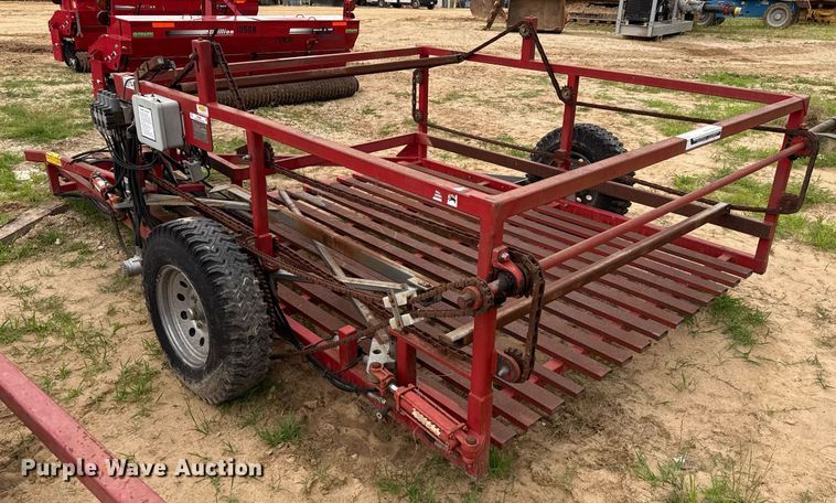 image for item ND9994 Steffen Systems 950 bale accumulator