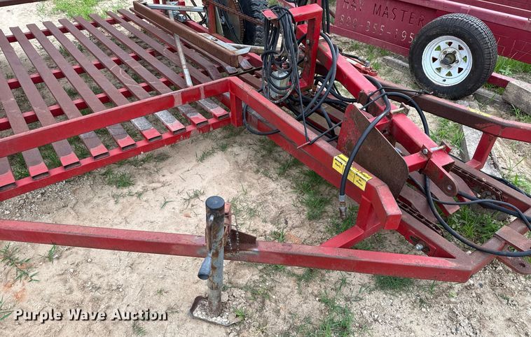 image for item ND9994 Steffen Systems 950 bale accumulator