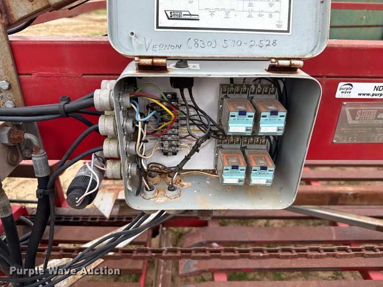 image for item ND9994 Steffen Systems 950 bale accumulator