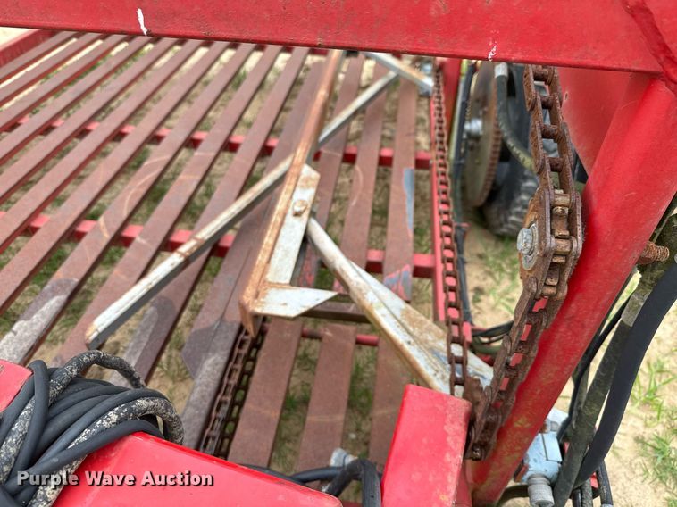 image for item ND9994 Steffen Systems 950 bale accumulator