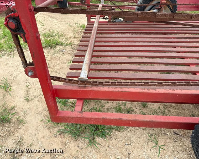 image for item ND9994 Steffen Systems 950 bale accumulator