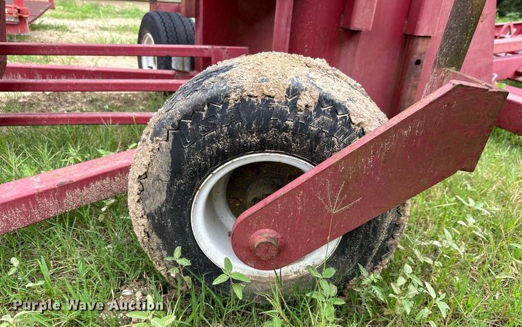 image for item ND9995 Hay Master bale accumulator