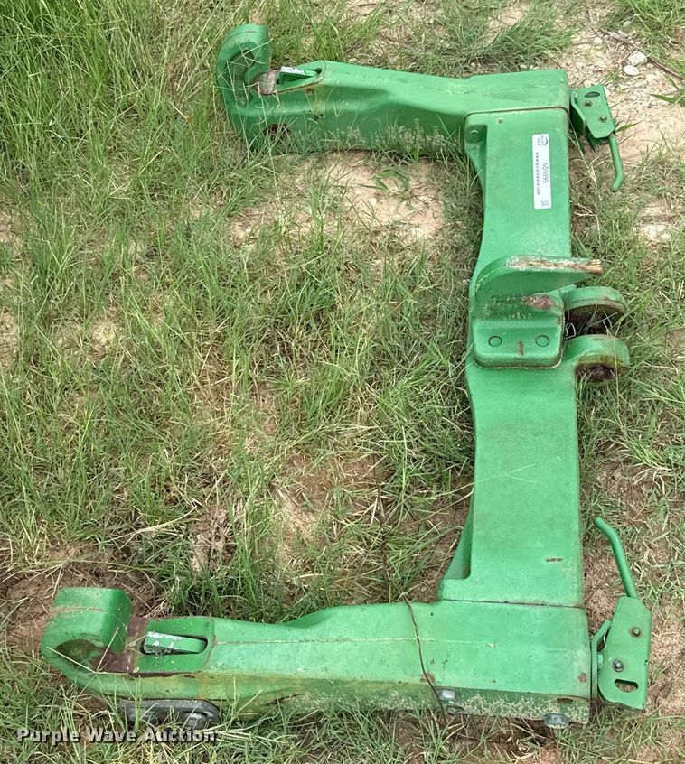 image for item ND9999 John Deere three point quick attach