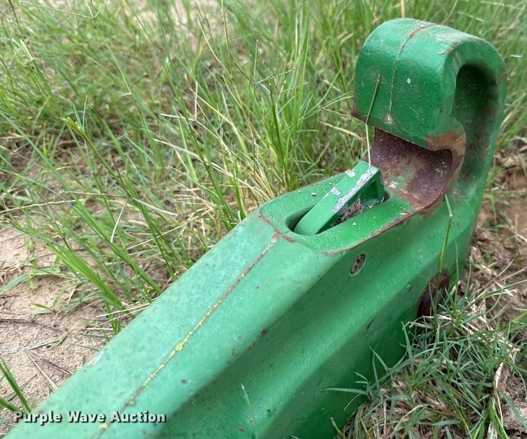 image for item ND9999 John Deere three point quick attach