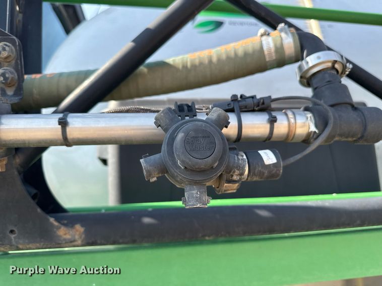 image for item YA0605 2010 John Deere 4930 sprayer