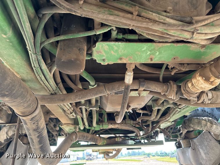 image for item YA0605 2010 John Deere 4930 sprayer