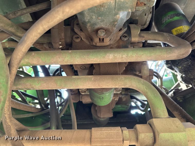 image for item YA0605 2010 John Deere 4930 sprayer