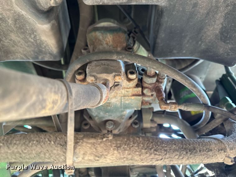 image for item YA0605 2010 John Deere 4930 sprayer