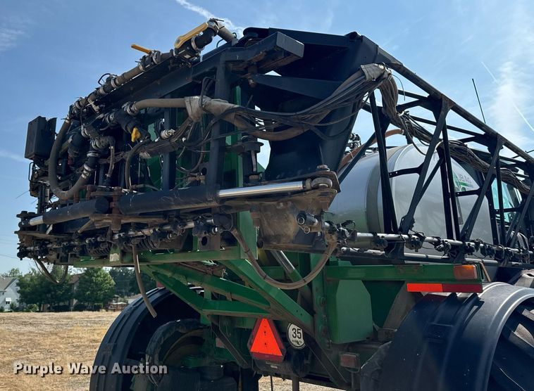 image for item YA0605 2010 John Deere 4930 sprayer