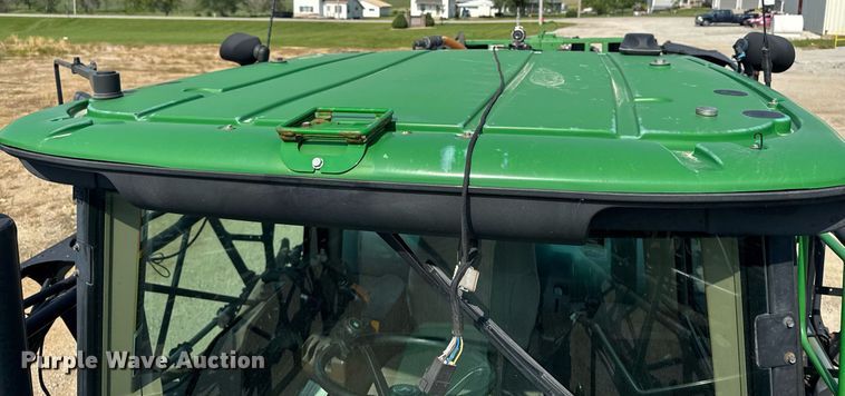 image for item YA0605 2010 John Deere 4930 sprayer