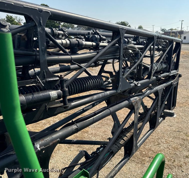 image for item YA0605 2010 John Deere 4930 sprayer