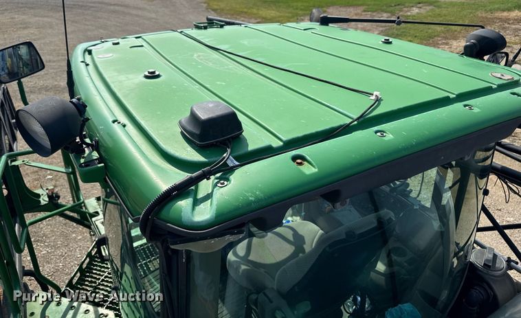 image for item YA0605 2010 John Deere 4930 sprayer