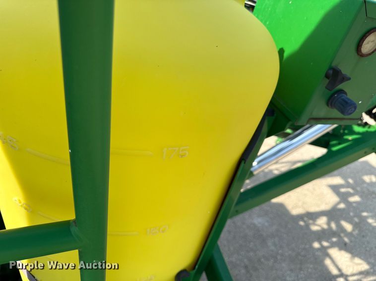 image for item YA0605 2010 John Deere 4930 sprayer