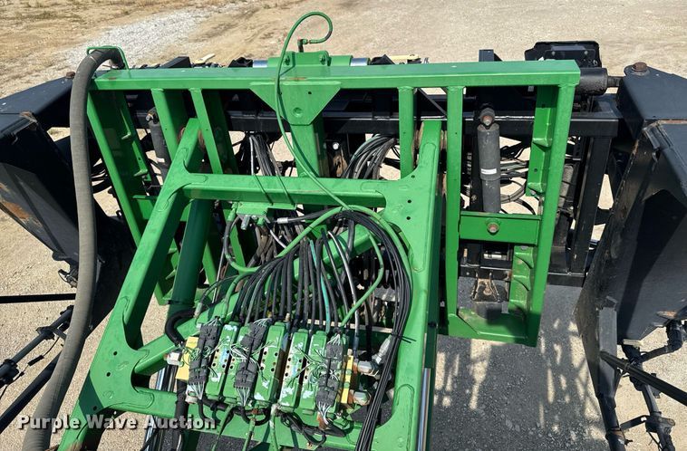 image for item YA0605 2010 John Deere 4930 sprayer