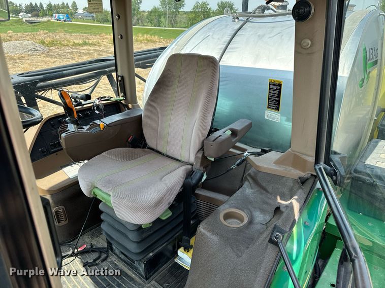 image for item YA0605 2010 John Deere 4930 sprayer