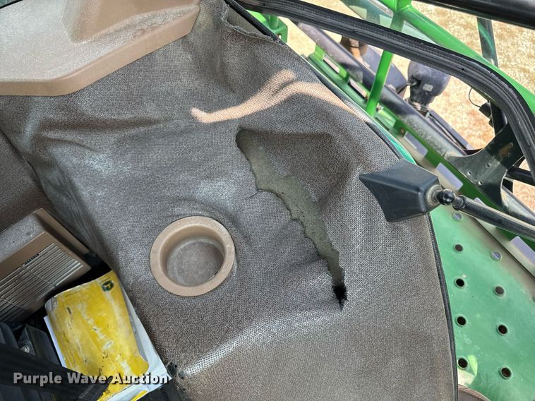 image for item YA0605 2010 John Deere 4930 sprayer