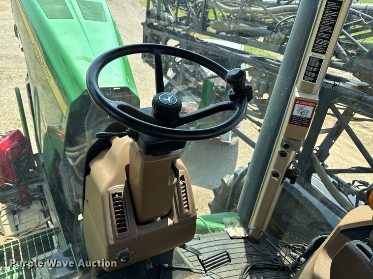 image for item YA0605 2010 John Deere 4930 sprayer