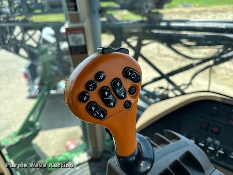 image for item YA0605 2010 John Deere 4930 sprayer