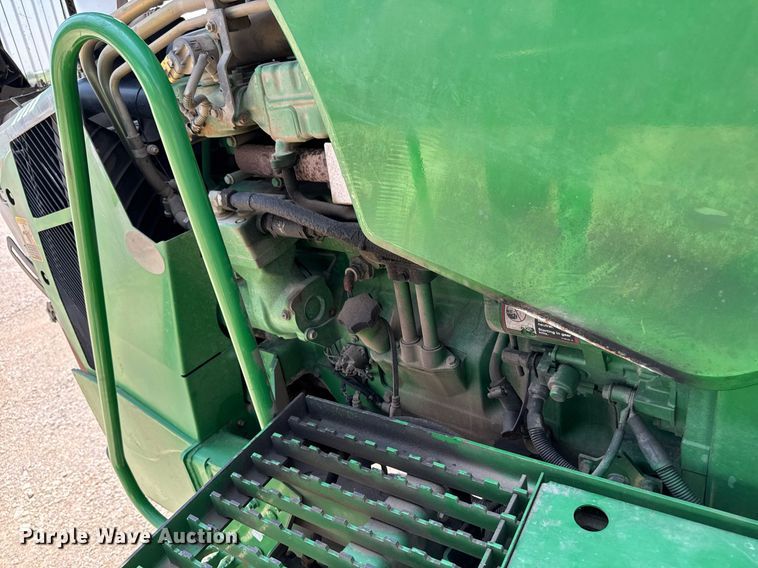 image for item YA0605 2010 John Deere 4930 sprayer