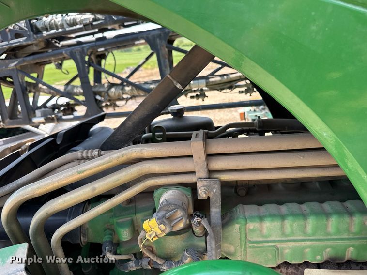 image for item YA0605 2010 John Deere 4930 sprayer