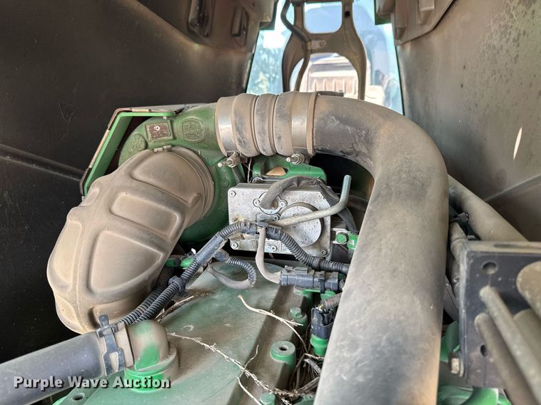 image for item YA0605 2010 John Deere 4930 sprayer