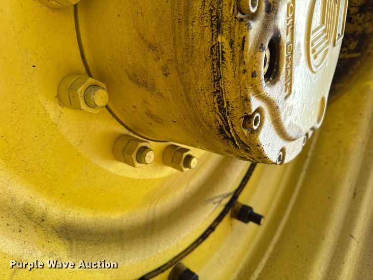 image for item YA0605 2010 John Deere 4930 sprayer