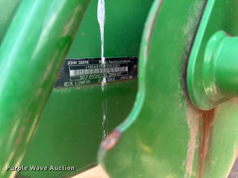 image for item YA0605 2010 John Deere 4930 sprayer
