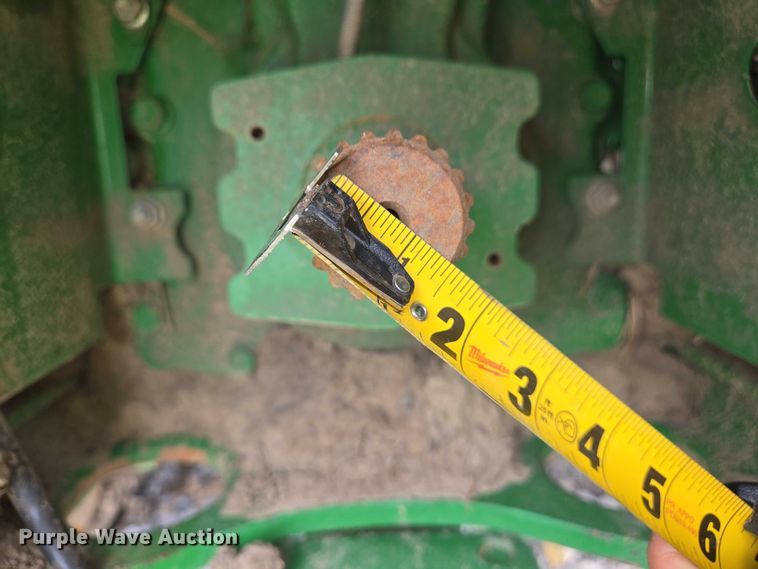 image for item YA0620 2023 John Deere  8RX 340 MFWD tractor