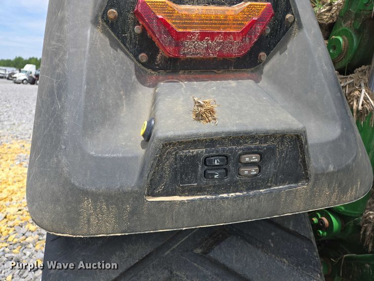 image for item YA0620 2023 John Deere  8RX 340 MFWD tractor