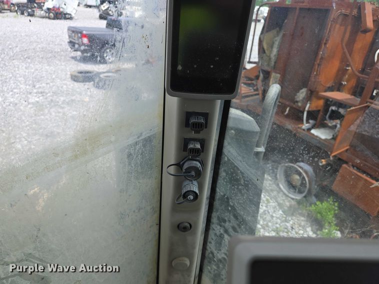 image for item YA0620 2023 John Deere  8RX 340 MFWD tractor