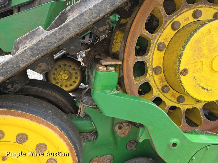 image for item YA0620 2023 John Deere  8RX 340 MFWD tractor