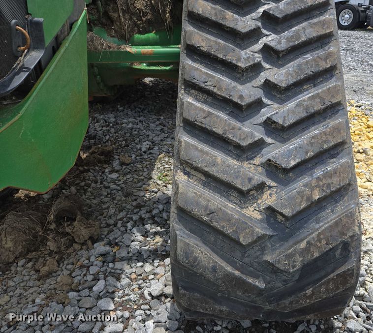 image for item YA0620 2023 John Deere  8RX 340 MFWD tractor