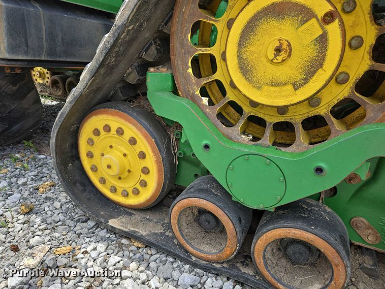 image for item YA0620 2023 John Deere  8RX 340 MFWD tractor