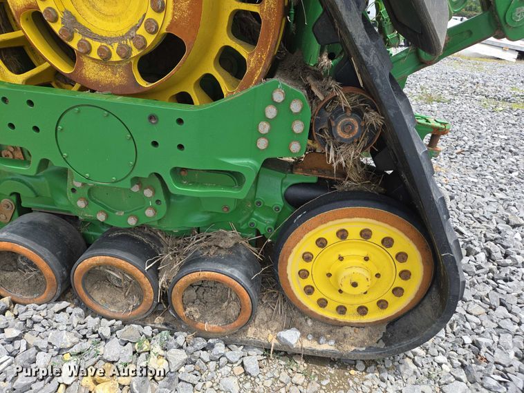 image for item YA0620 2023 John Deere  8RX 340 MFWD tractor