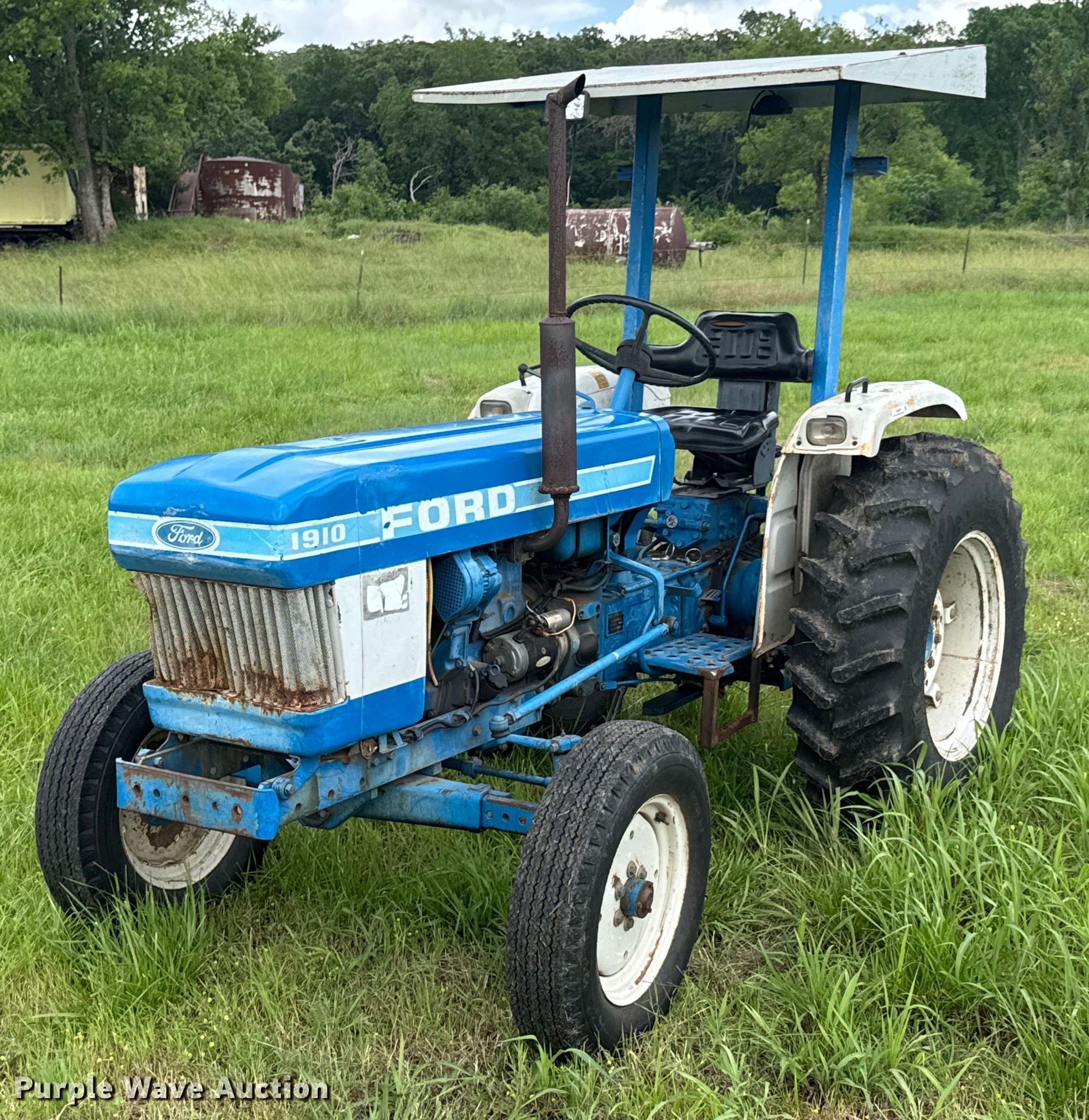 Ford 1910 tractor in Elk City, KS | Item DU9807 for sale
