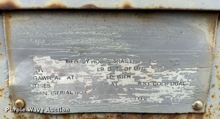 image for item DF8488 1982 Hobbs flatbed trailer