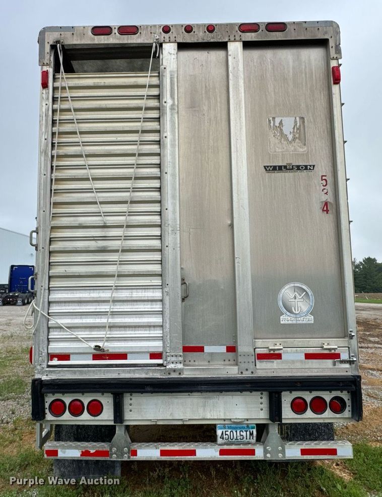image for item DI9011 2006 Wilson PSADL-400P livestock trailer
