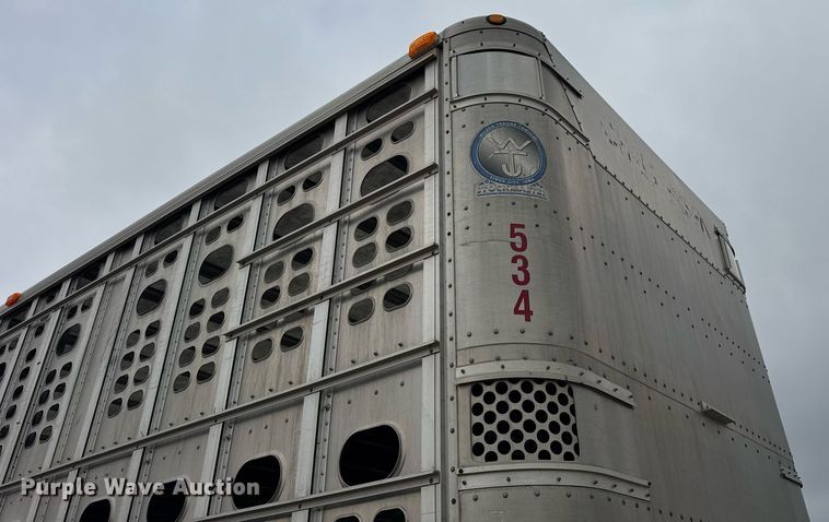 image for item DI9011 2006 Wilson PSADL-400P livestock trailer