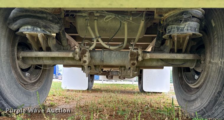 image for item DI9011 2006 Wilson PSADL-400P livestock trailer