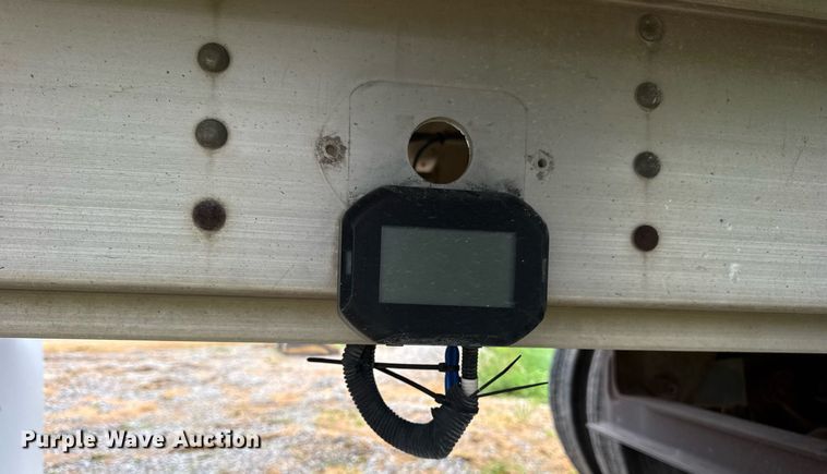 image for item DI9011 2006 Wilson PSADL-400P livestock trailer